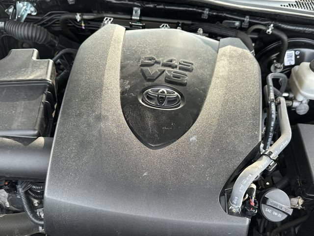 Used 2023 Toyota Tacoma SR5 RWD image 32