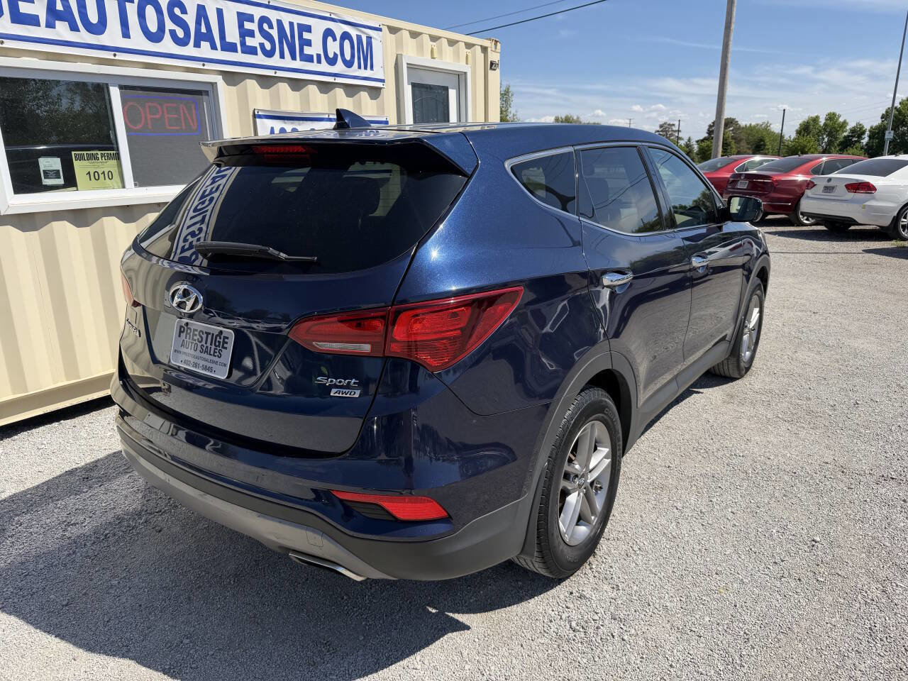 Used 2017 Hyundai Santa Fe Sport w/ Cargo Package AWD/4WD image 8