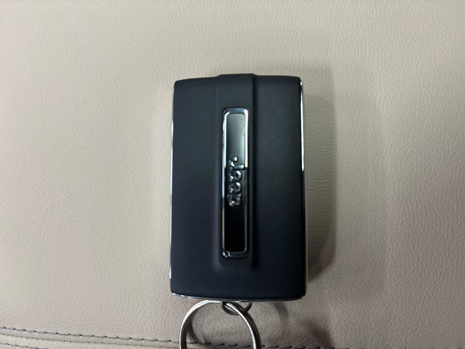 New 2026 Jeep Grand Cherokee L Limited w/ Luxury Tech Group II image 43