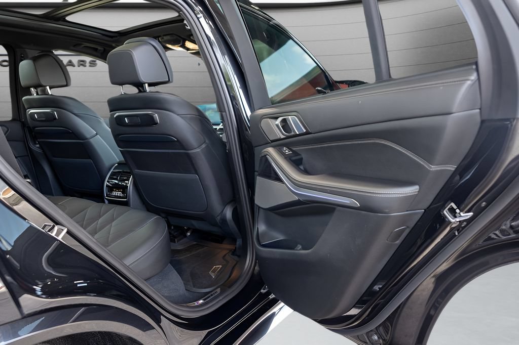 Used 2025 BMW X5 M60i w/ Executive Package AWD/4WD image 59