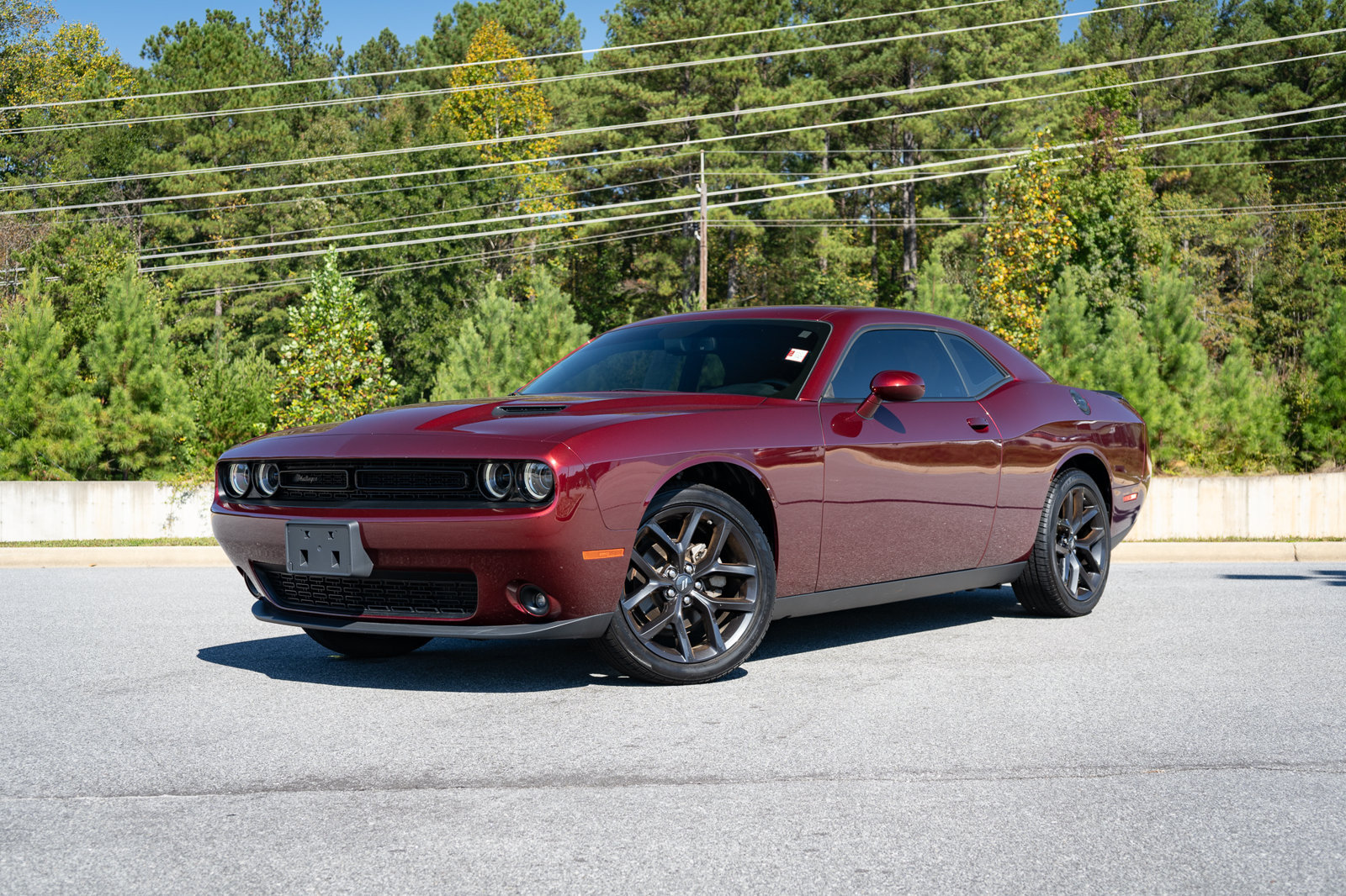 Used 2022 Dodge Challenger SXT w/ Blacktop Package RWD image 1