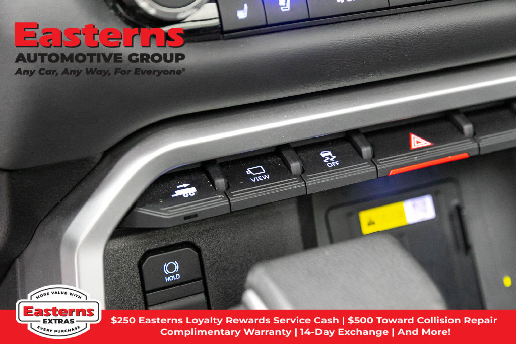 Used 2023 Toyota Tundra Platinum AWD/4WD image 22