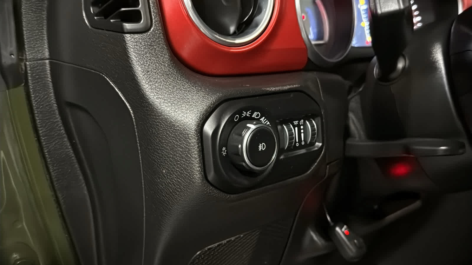 Used 2021 Jeep Wrangler Unlimited Rubicon AWD/4WD image 23