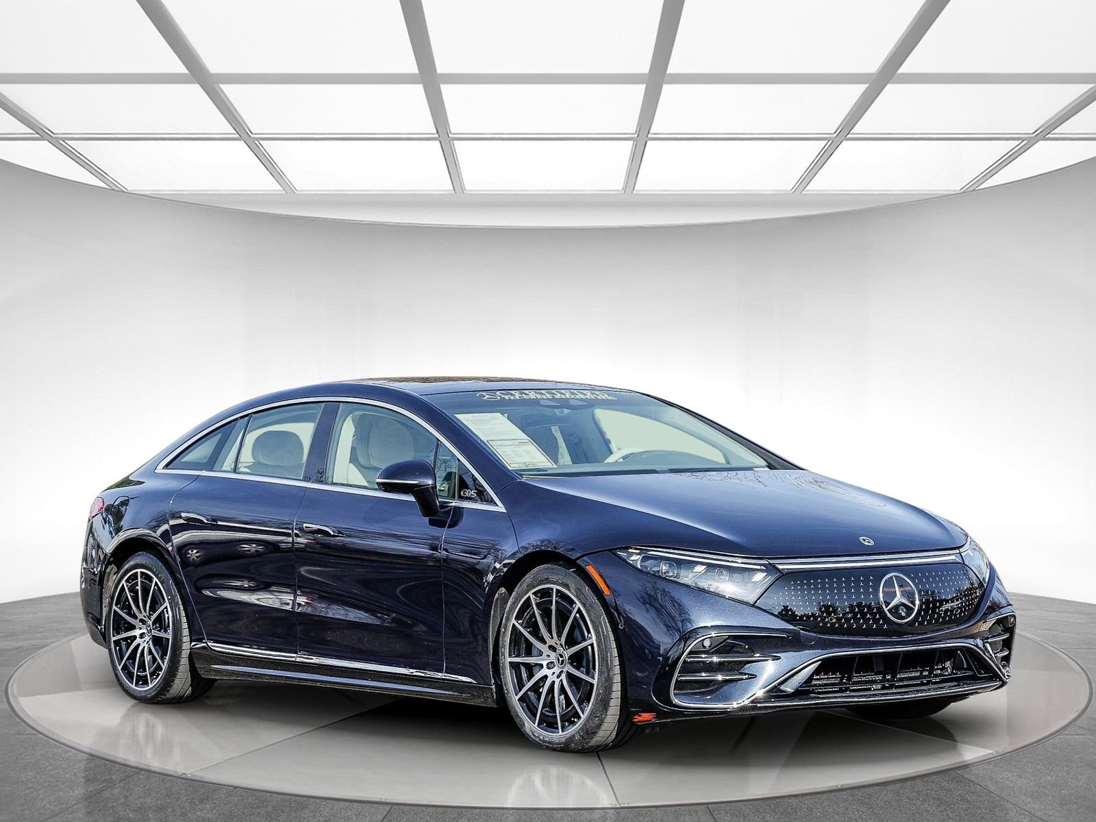 Used 2022 Mercedes-Benz EQS 580 4MATIC Sedan image 5