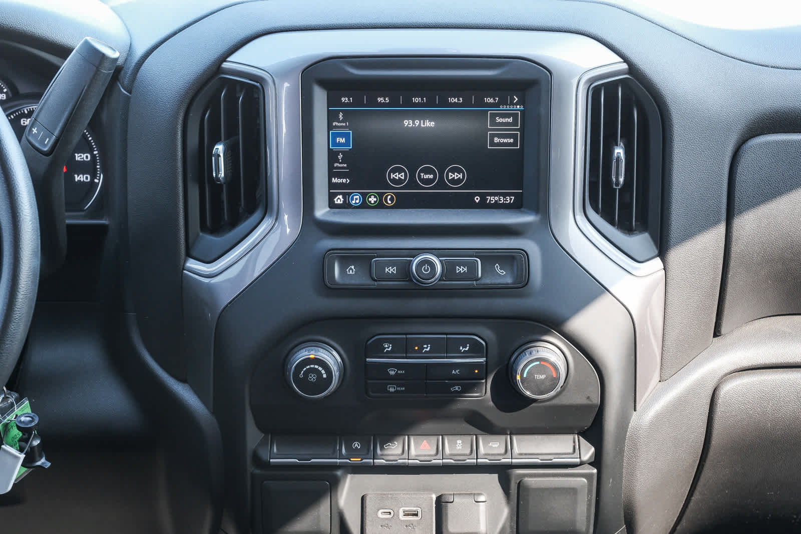 Used 2022 Chevrolet Silverado 1500 Custom RWD image 14