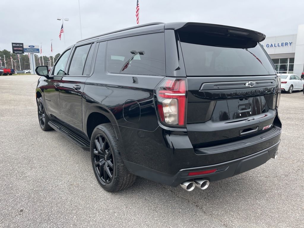 Used 2023 Chevrolet Suburban RST w/ Sport Performance Package image 7