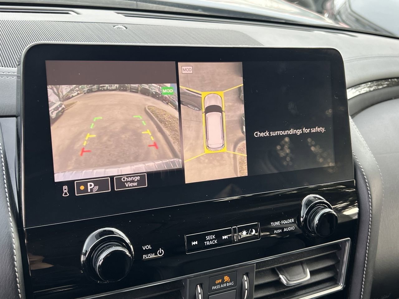 Used 2024 INFINITI QX80 Luxe image 17