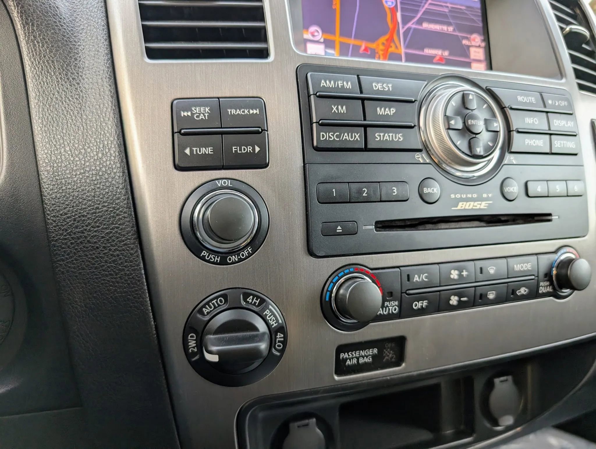 Used 2013 Nissan Armada Platinum image 21