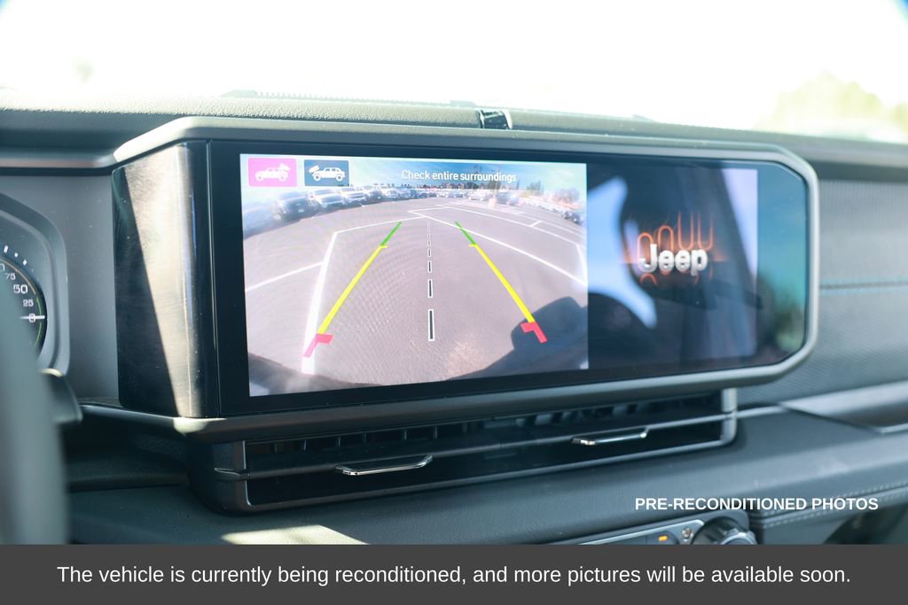 Used 2024 Jeep Wrangler Unlimited Rubicon 4xe w/ Technology Group image 17