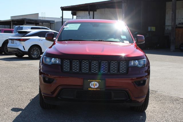 Used 2021 Jeep Grand Cherokee Laredo X image 2