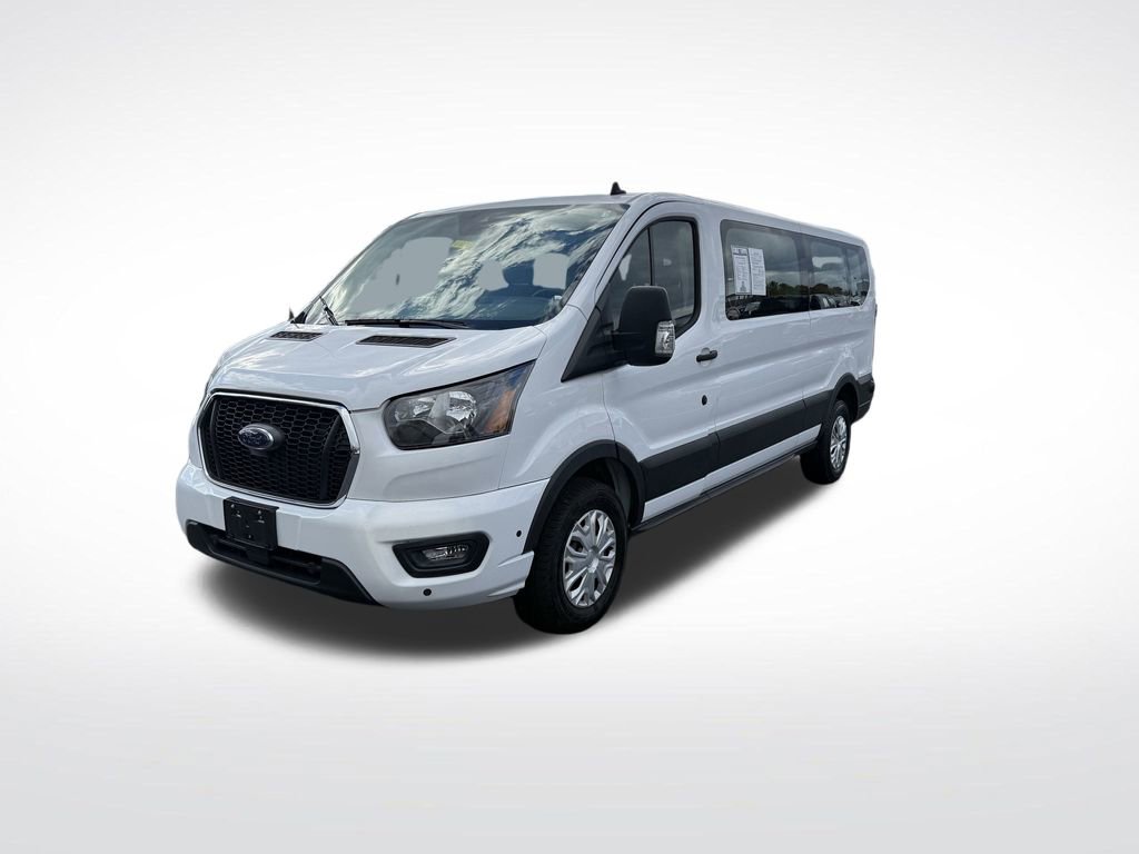 Used 2024 Ford Transit 350 XLT image 3