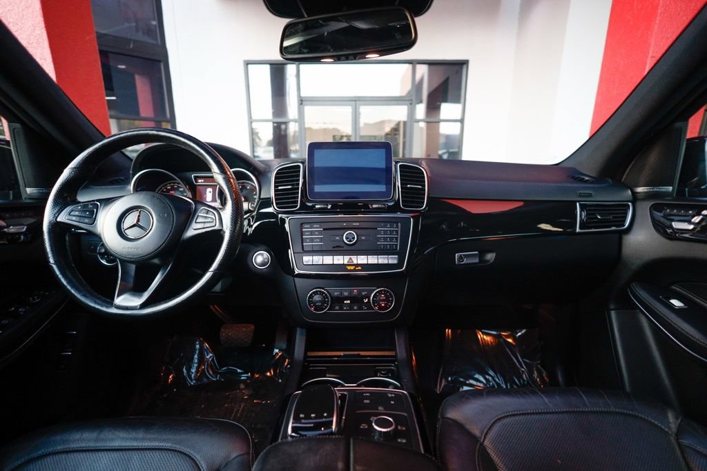 Used 2018 Mercedes-Benz GLS 550 4MATIC image 25