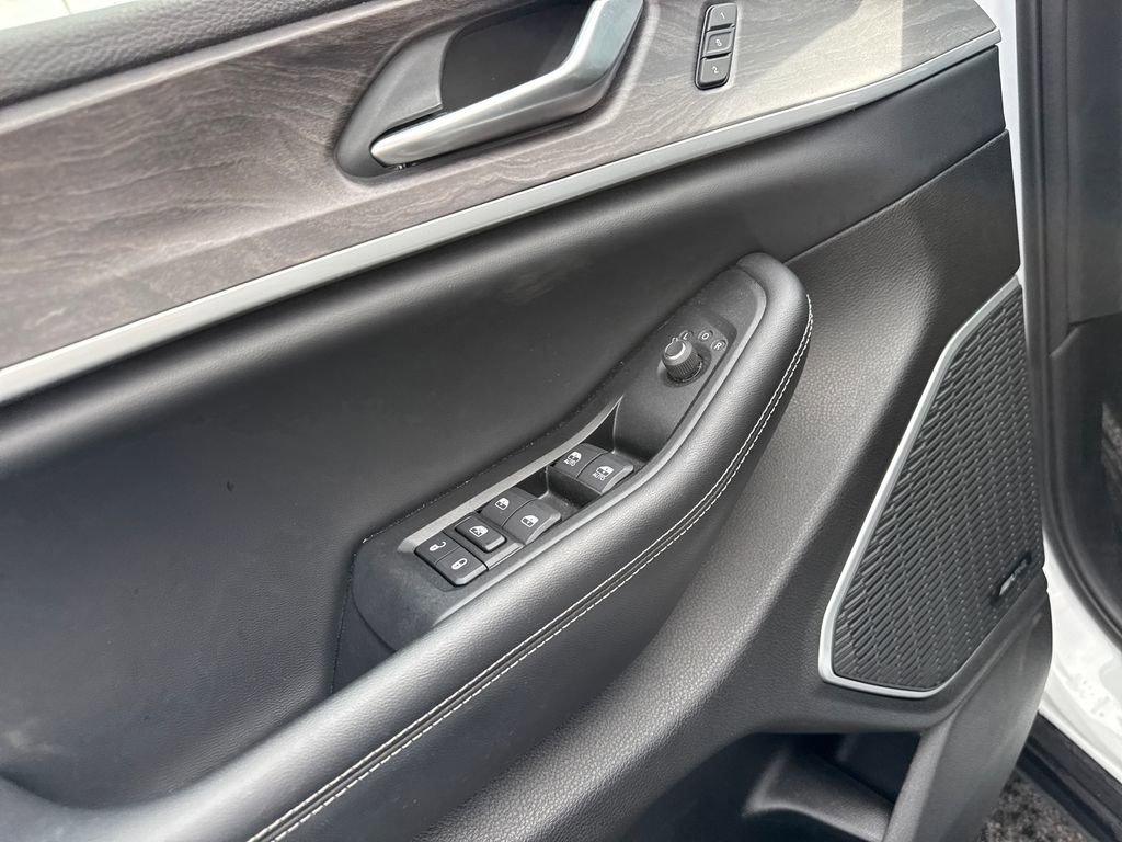 Used 2023 Jeep Grand Cherokee 4WD 4xe image 14