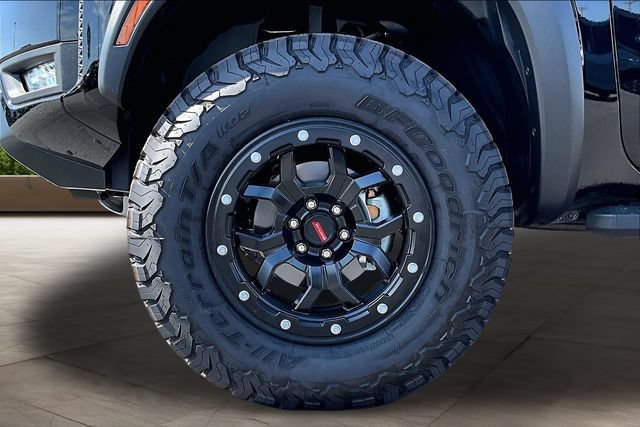 New 2025 Nissan Frontier PRO-4X w/ Pro Premium Package AWD/4WD image 13