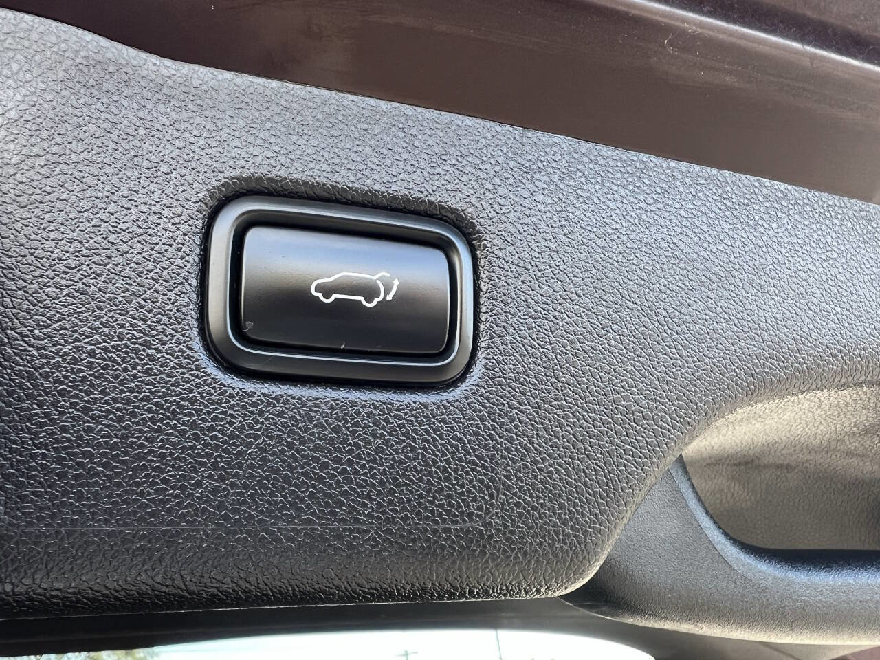 Used 2019 Kia Sorento EX image 32