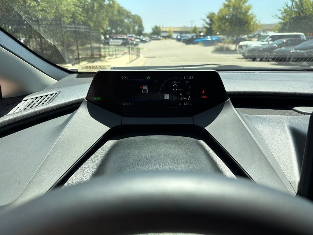 Used 2025 Toyota Prius FWD image 22
