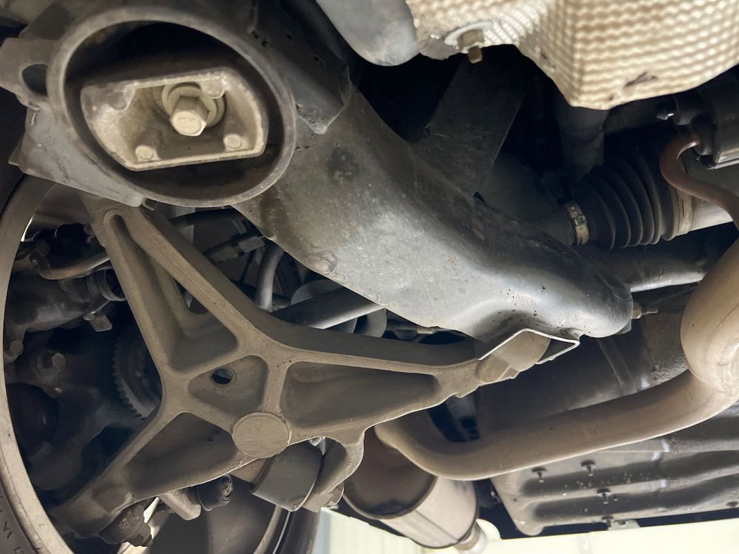 Used 2003 Ford Thunderbird image 48