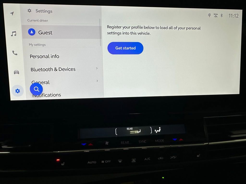 Used 2025 Toyota Sienna XSE image 38