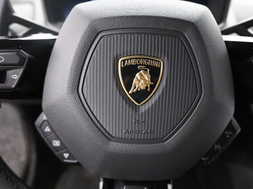 Used 2023 Lamborghini Huracan Tecnica image 33