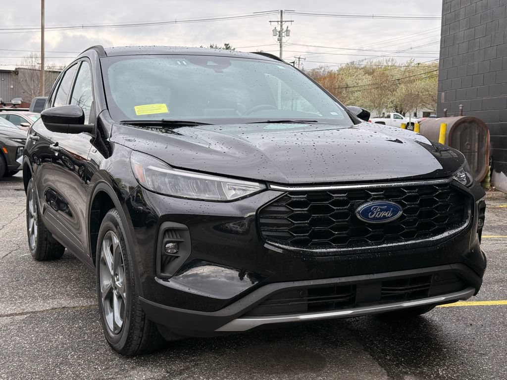 Used 2025 Ford Escape ST-Line Select AWD/4WD image 17