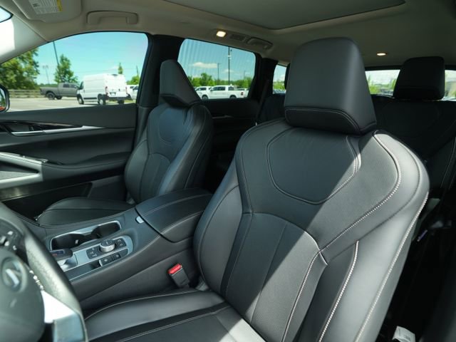 Used 2025 INFINITI QX60 Pure FWD image 36