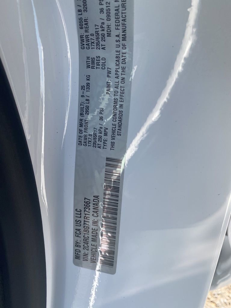 New 2026 Chrysler Pacifica Select FWD image 39