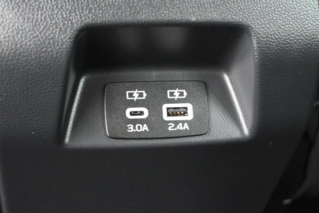 Used 2024 Subaru Crosstrek 2.0i Premium AWD/4WD image 14