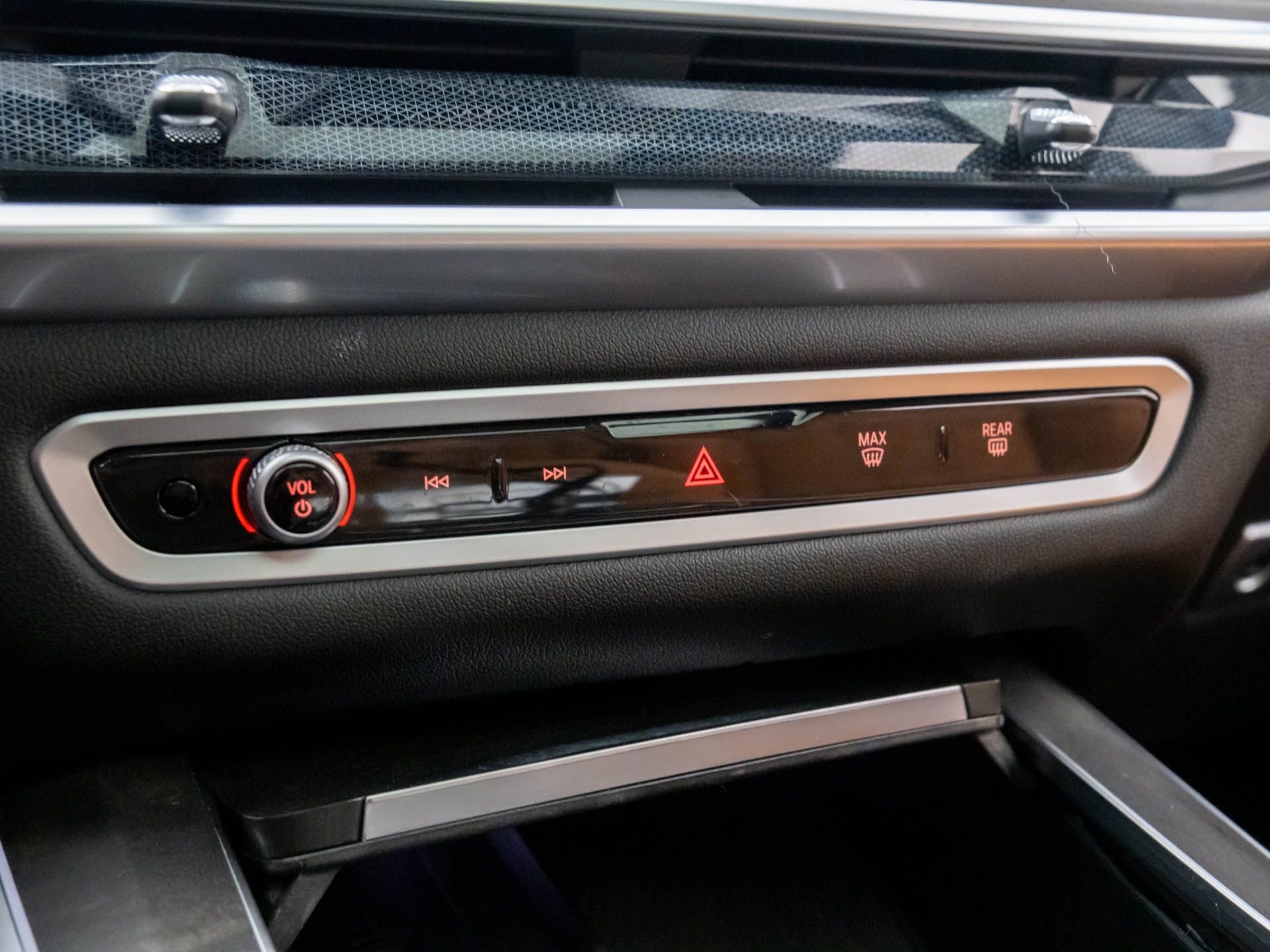 Certified 2024 BMW X5 xDrive40i w/ Parking Assistance Package image 29