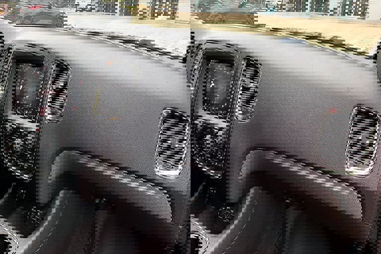 Used 2019 Dodge Durango GT image 19