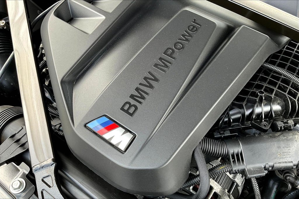 Used 2023 BMW M4 Coupe w/ Executive Package RWD image 30