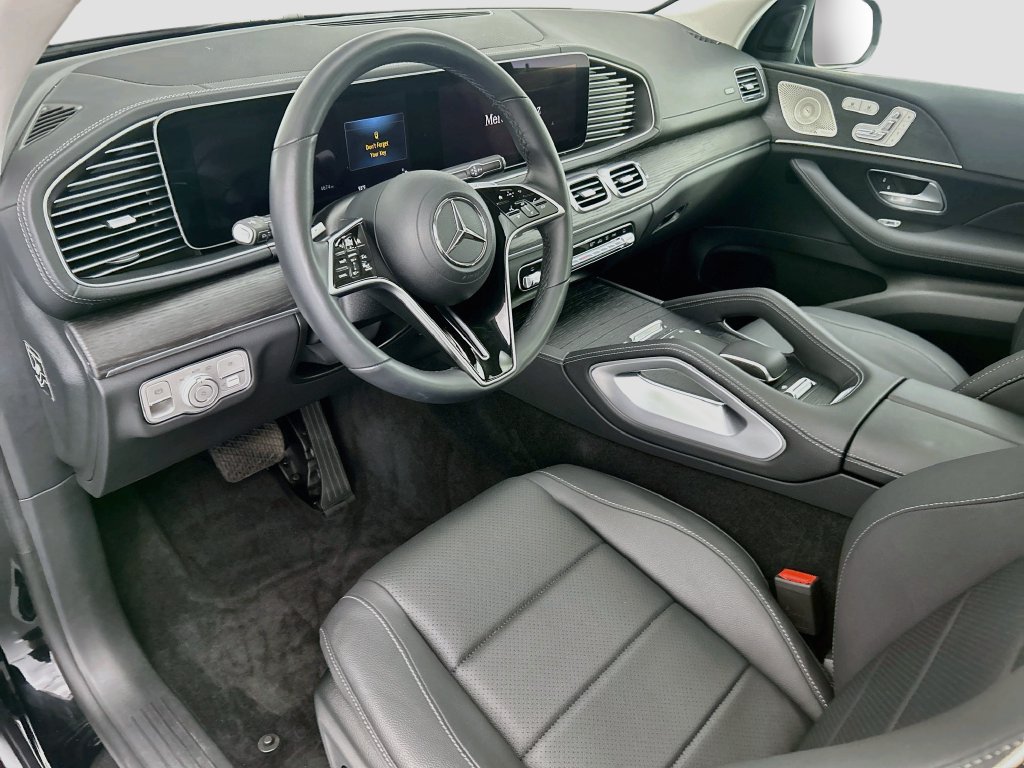 Certified 2026 Mercedes-Benz GLS 450 4MATIC image 9