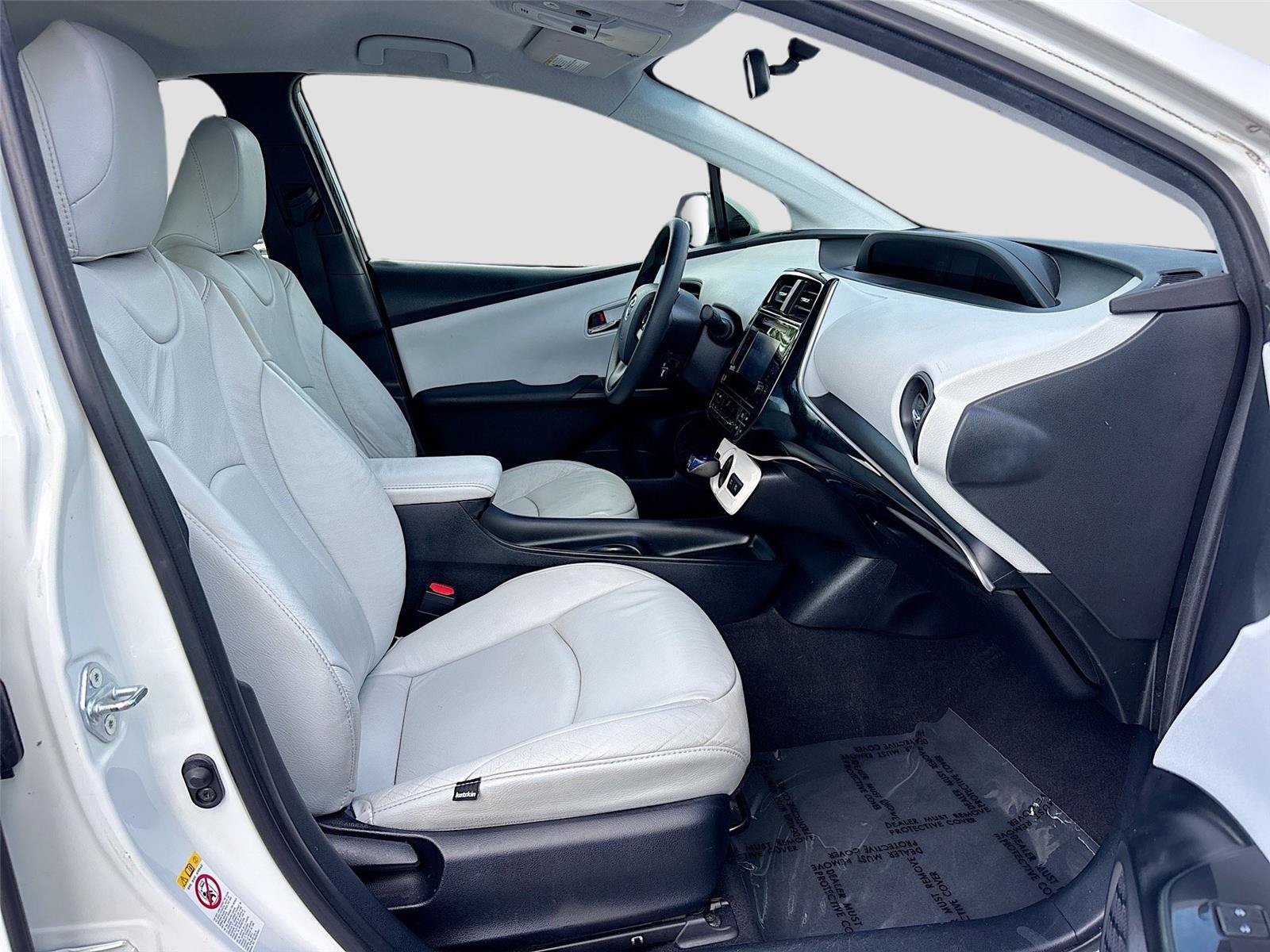 Used 2016 Toyota Prius Two FWD image 25