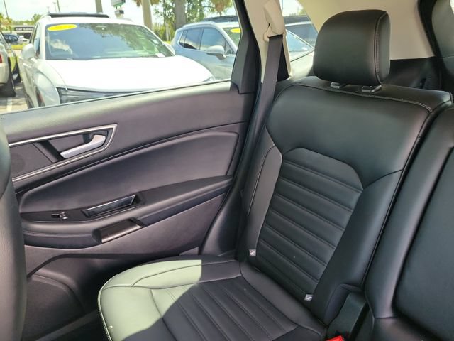 Used 2019 Ford Edge SEL w/ Equipment Group 201A FWD image 14