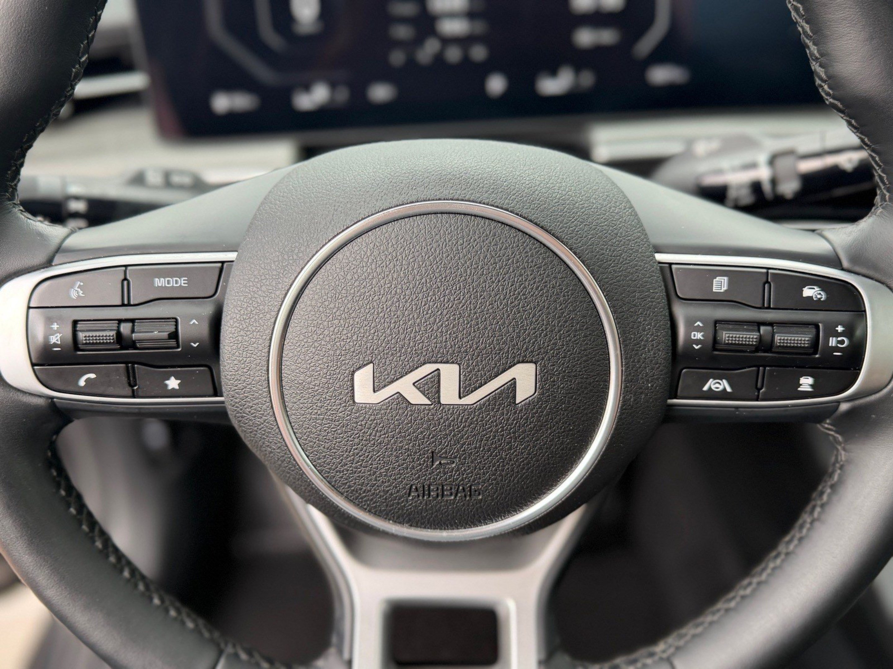 Used 2025 Kia K5 EX FWD image 28