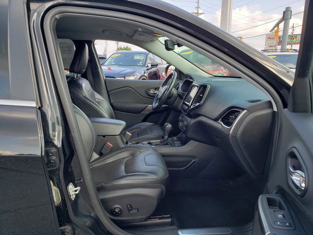 Used 2019 Jeep Cherokee Limited image 16