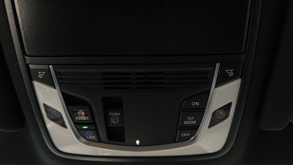 Used 2025 Acura TLX w/ A-SPEC Package AWD/4WD image 37