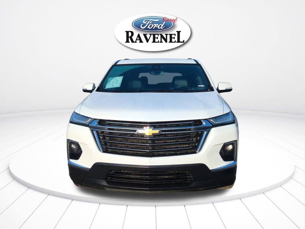 Used 2023 Chevrolet Traverse LT FWD image 9