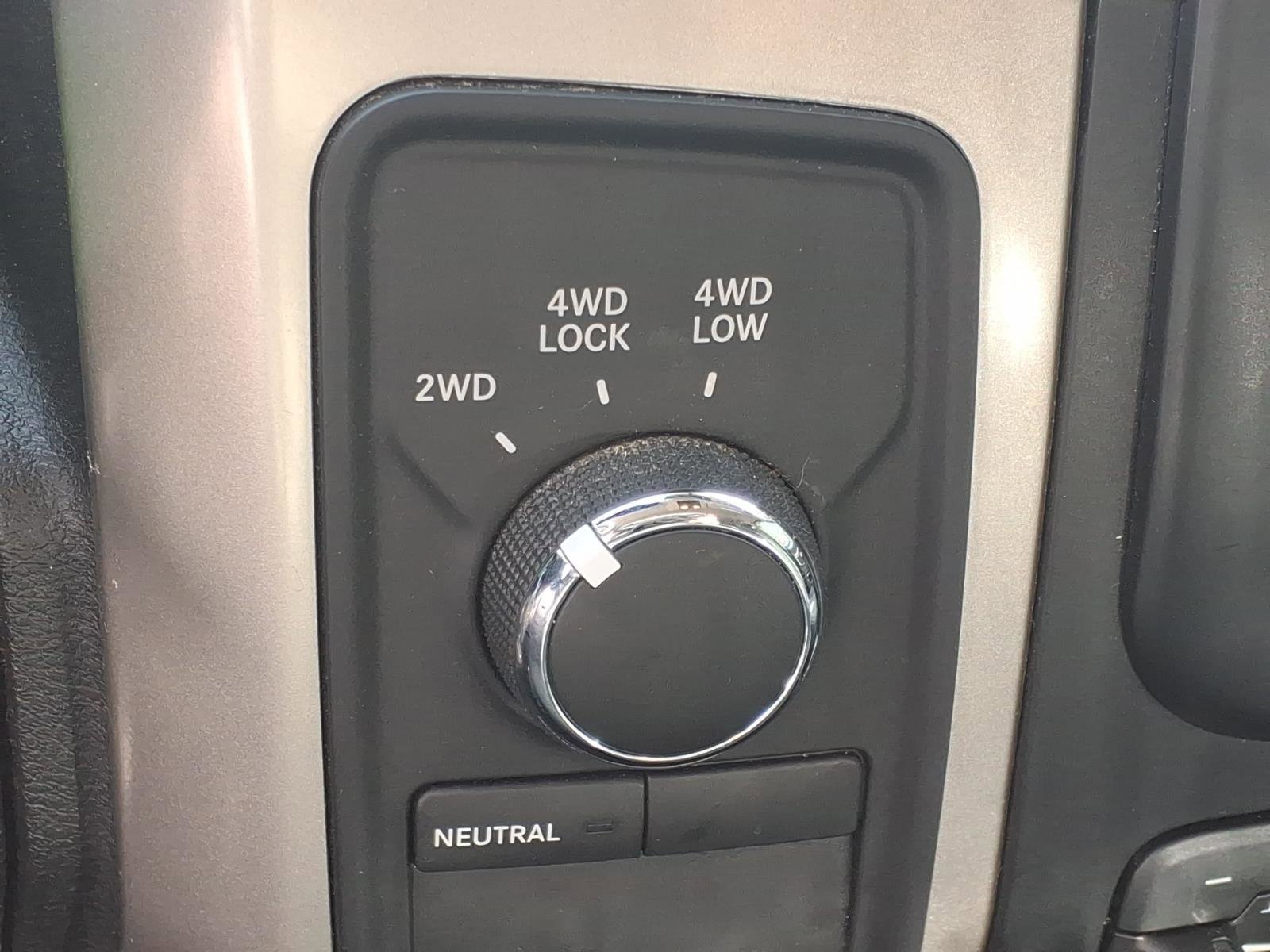 Used 2016 RAM 2500 SLT AWD/4WD image 10