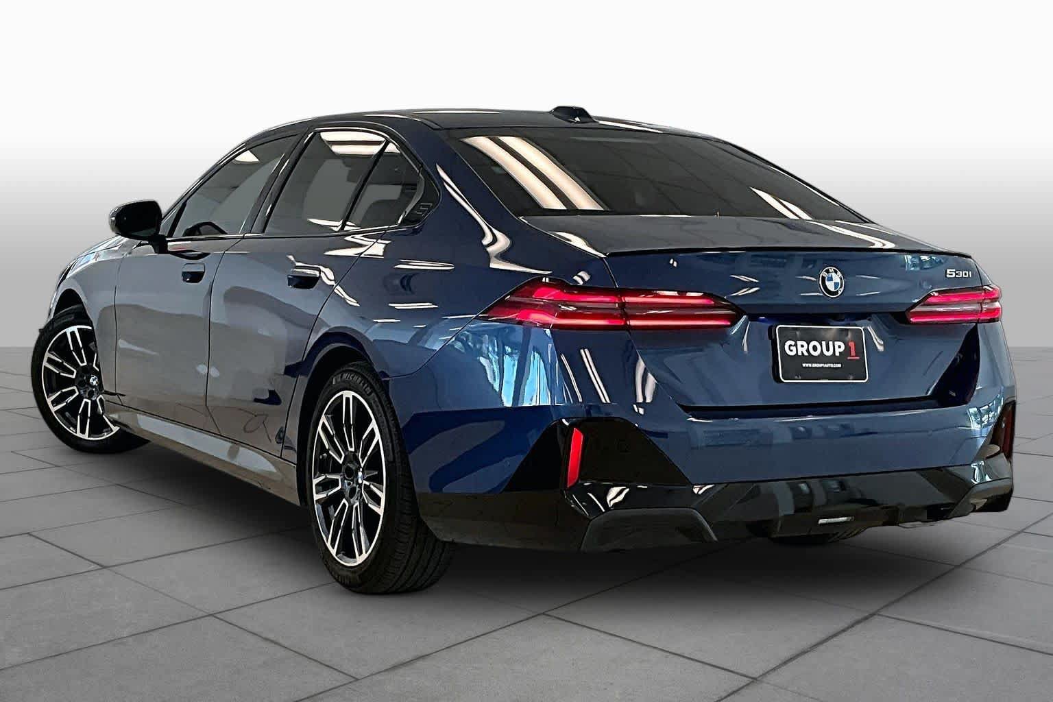 Used 2024 BMW 530i w/ M Sport Package RWD image 10