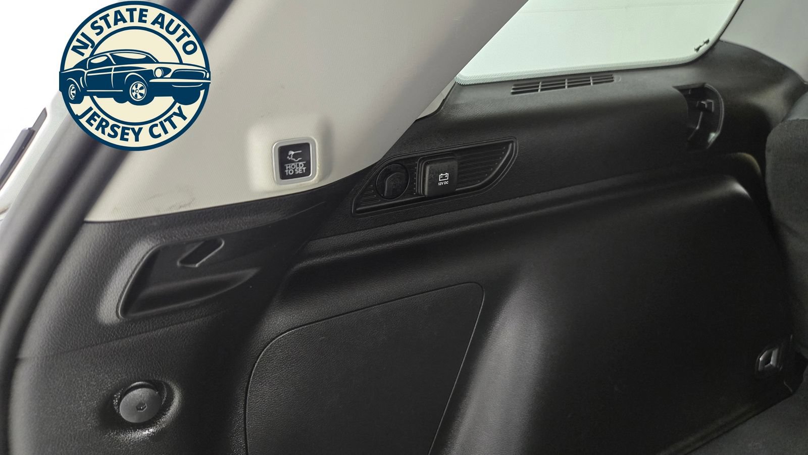 Used 2023 Jeep Grand Cherokee 4WD 4xe image 38