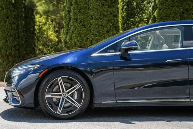 Used 2023 Mercedes-Benz EQS 580 4MATIC Sedan image 10