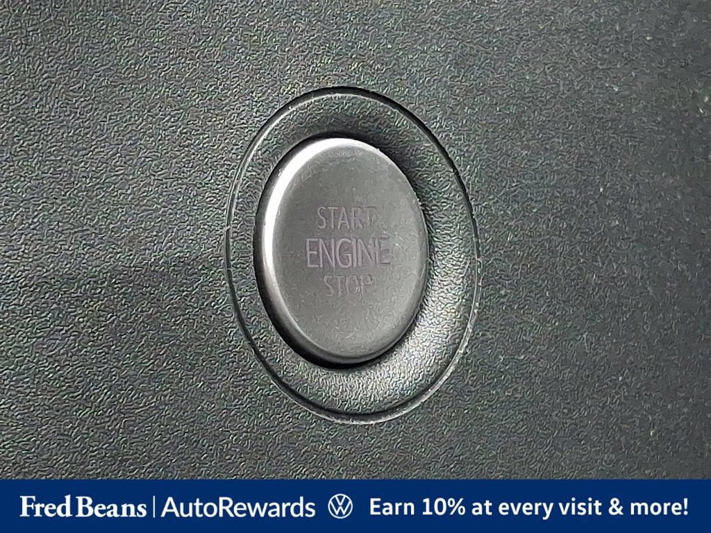 Used 2024 Volkswagen ID.4 Pro AWD/4WD image 28