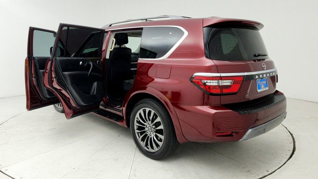 Used 2023 Nissan Armada Platinum w/ Captain's Chairs Package image 12