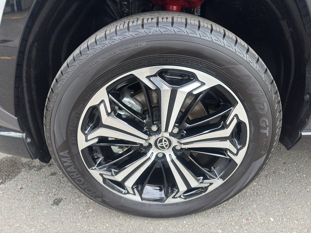 Used 2025 Toyota RAV4 XSE image 23