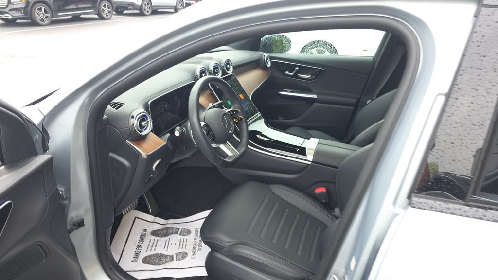 Certified 2025 Mercedes-Benz GLC 300 4MATIC image 21