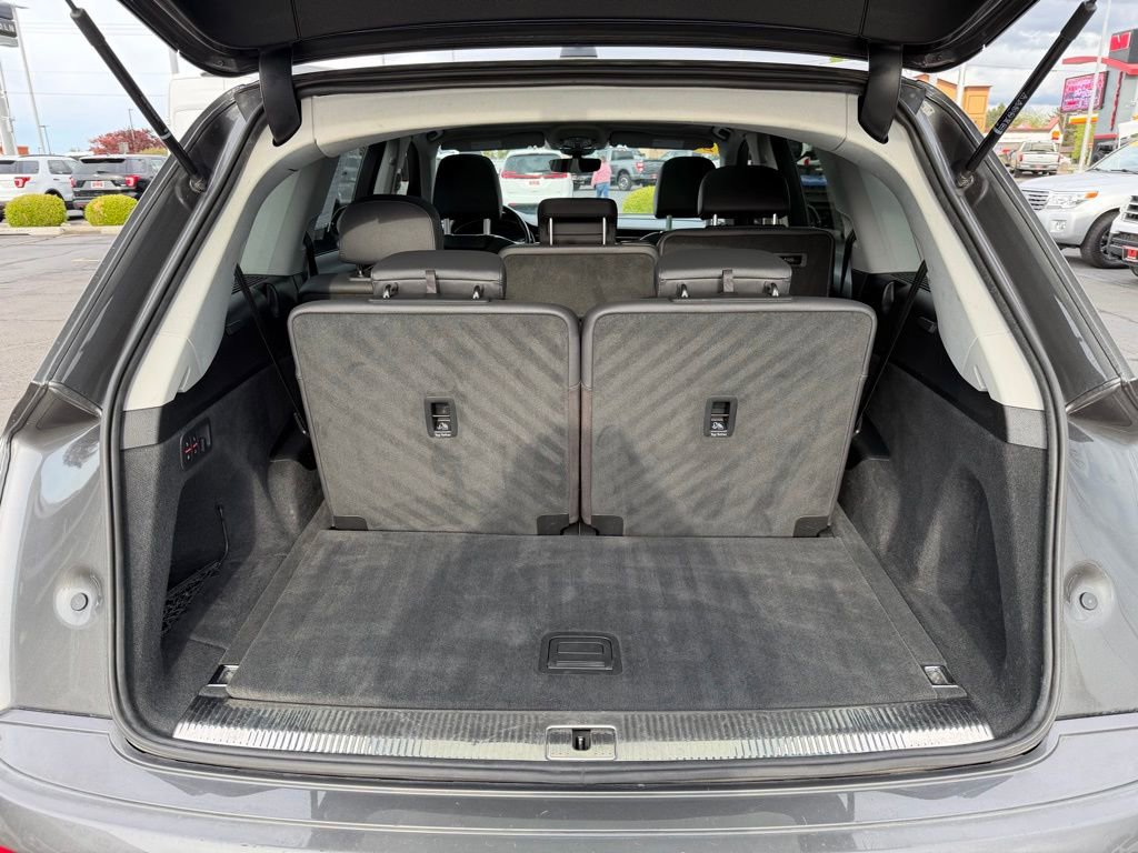 Used 2022 Audi Q7 3.0T Premium Plus AWD/4WD image 34