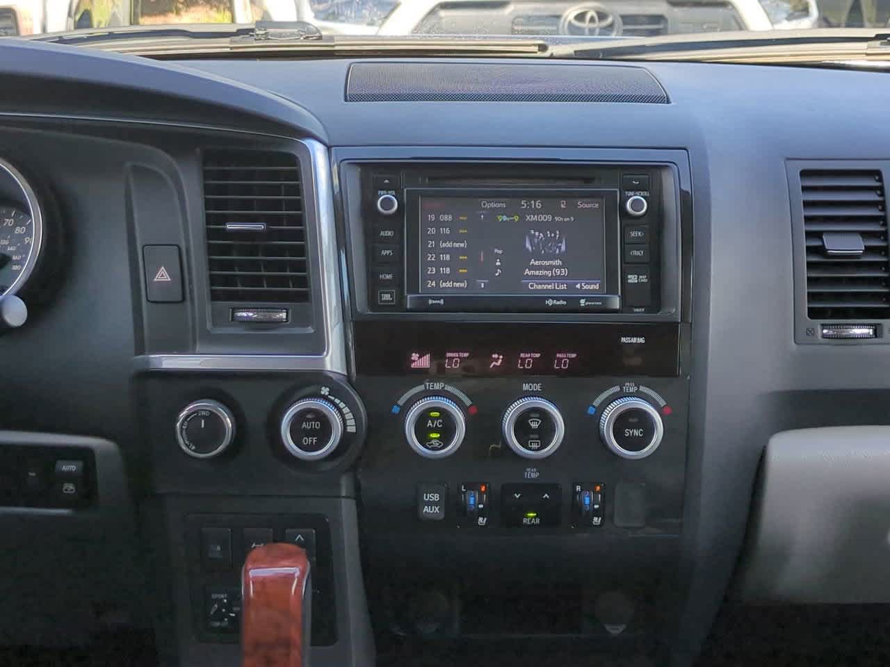 Used 2018 Toyota Sequoia Platinum AWD/4WD image 18