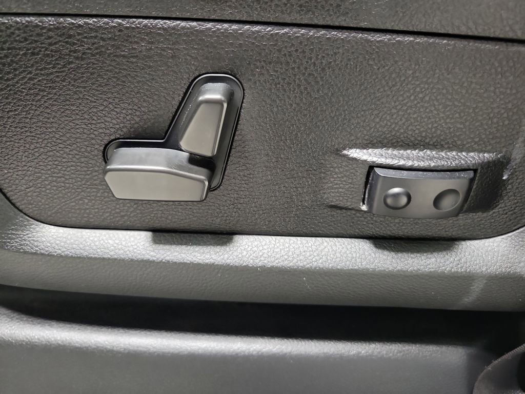 Used 2022 RAM 2500 Laramie AWD/4WD image 37