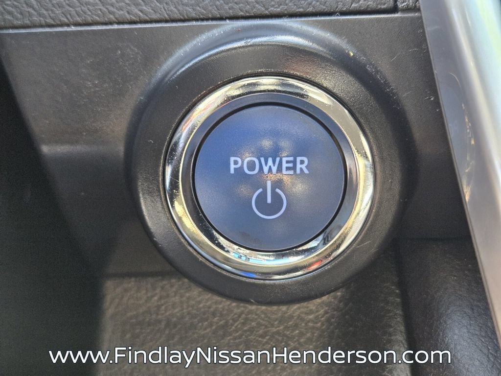 Used 2017 Toyota Camry LE FWD image 29