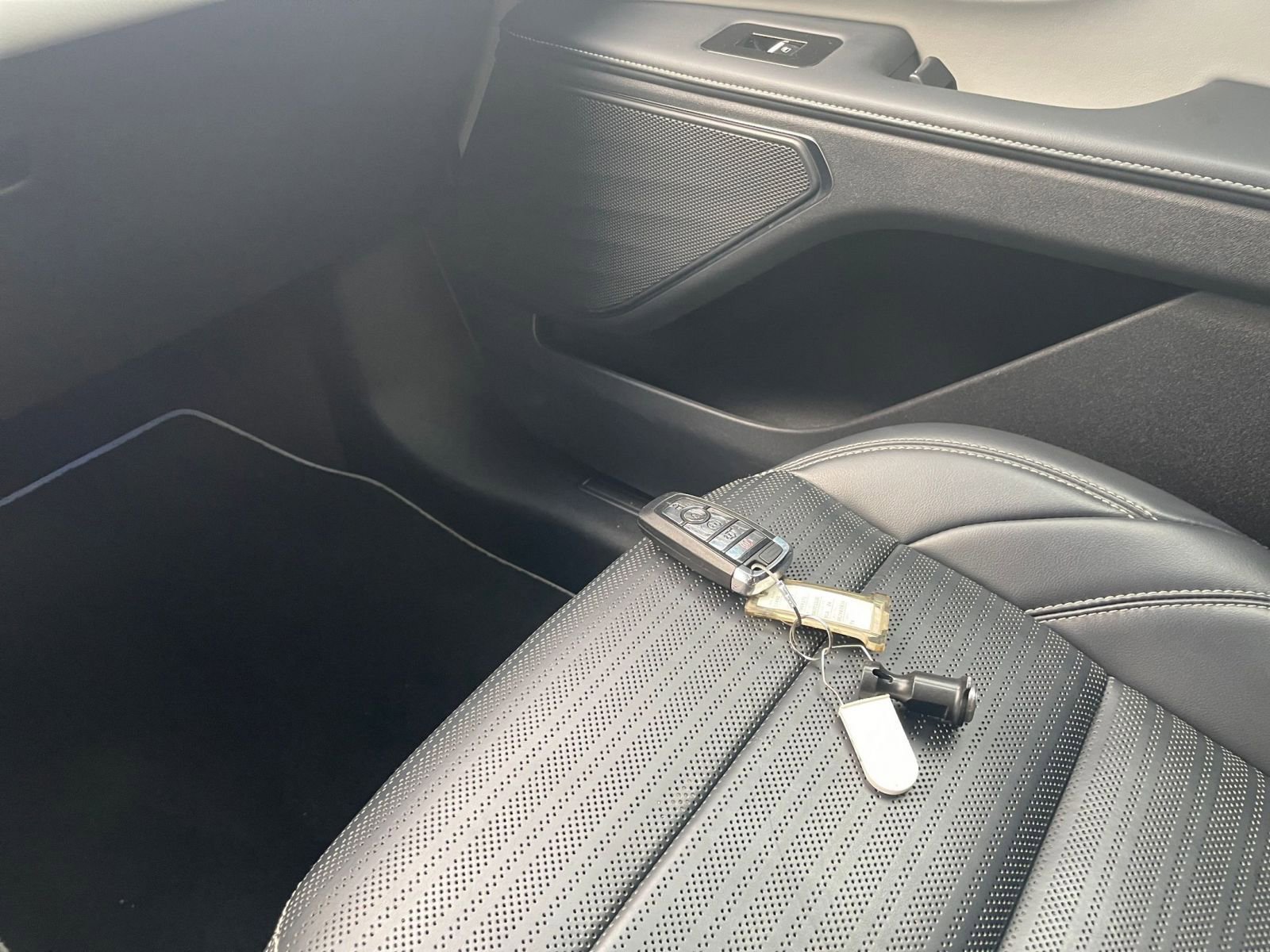 Used 2024 Lincoln Nautilus Reserve image 21